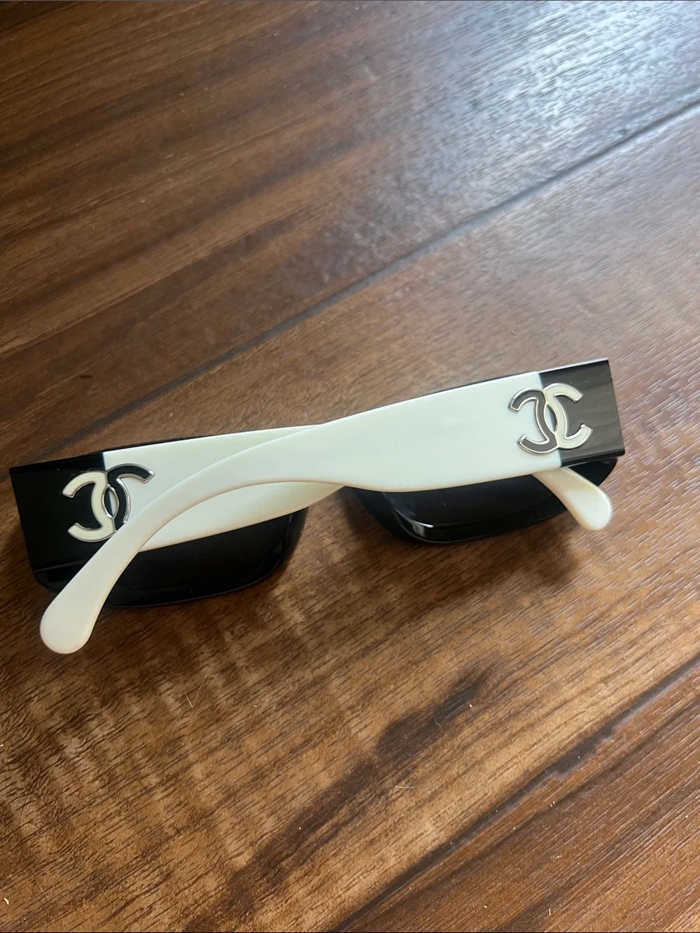 CHANEL Black Frame Sunglasses with White Temples